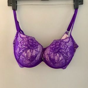 Victoria’s Secret Plunge Lace Bra Sz 34DD